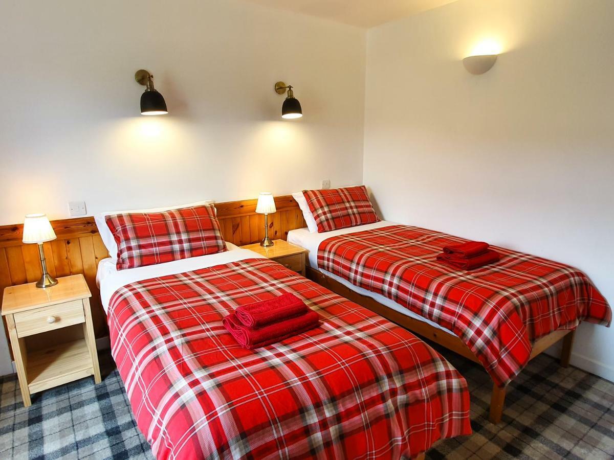 Hotel Old Pier House Fort Augustus Exterior foto